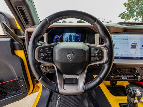 Used 2024 Ford Bronco Heritage Edition image 19