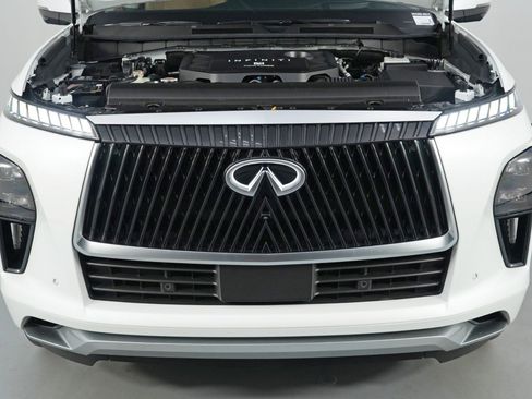 Used 2025 INFINITI QX80 Luxe w/ Cargo Package AWD/4WD image 8