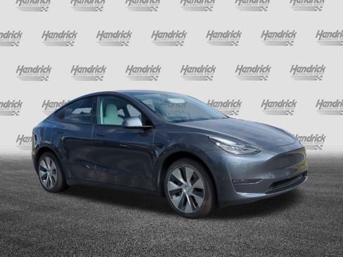 Used 2021 Tesla Model Y 2WD image 2