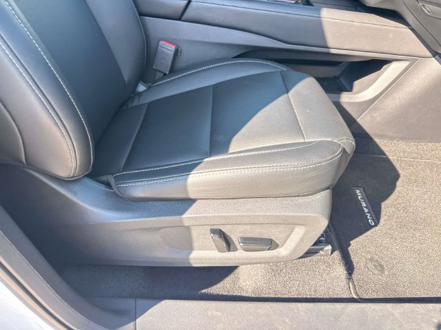 Used 2025 Nissan Murano SL AWD/4WD image 18