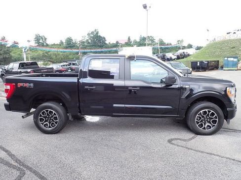 Certified 2022 Ford F150 XL w/ STX Appearance Package AWD/4WD image 9