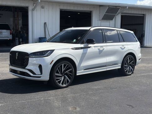 Used 2025 Lincoln Aviator Black Label w/ Jet Appearance Package AWD/4WD image 7