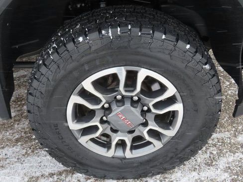 Used 2024 GMC Sierra 3500 SLE w/ SLE Convenience Package AWD/4WD image 15