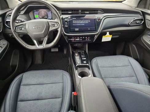 Used 2022 Chevrolet Bolt EUV Premier FWD image 18
