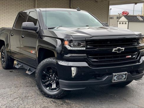 Used 2016 Chevrolet Silverado 1500 LTZ Z71 w/ LTZ Plus Package AWD/4WD image 31