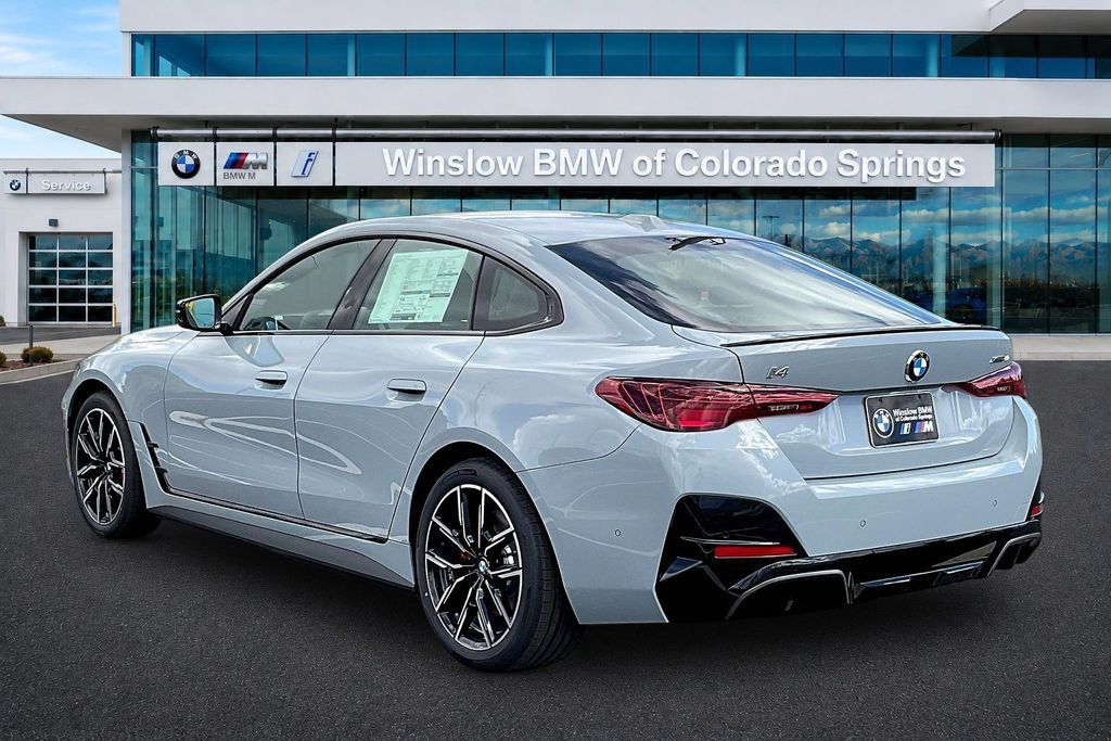 Used 2026 BMW i4 xDrive40i w/ M Sport Package AWD/4WD image 4