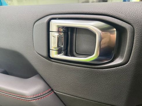 New 2025 Jeep Gladiator Rubicon w/ Safety Group image 18