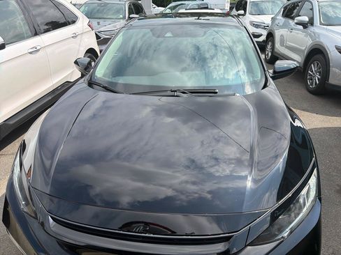 Used 2019 Honda Civic LX image 2