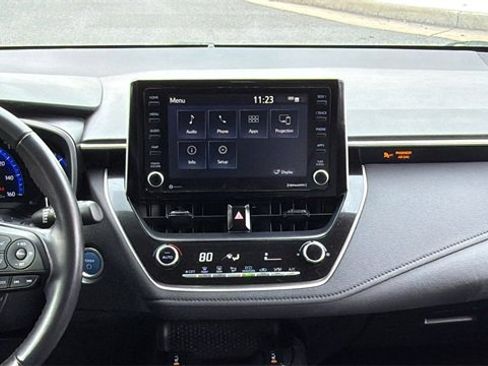 Certified 2022 Toyota Corolla LE image 16