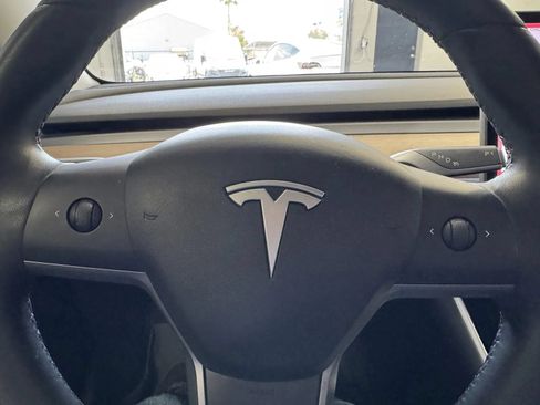 Used 2020 Tesla Model 3 RWD image 22