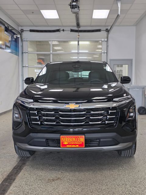 Used 2026 Chevrolet Equinox LT w/ Convenience Package II AWD/4WD image 2