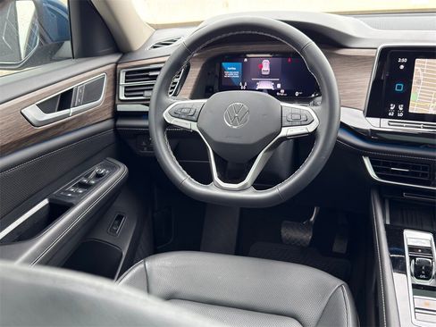 New 2025 Volkswagen Atlas SEL image 27