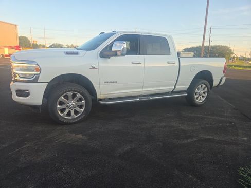 Used 2023 RAM 2500 Laramie AWD/4WD image 6
