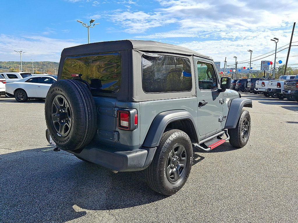 Used 2025 Jeep Wrangler Sport AWD/4WD image 23