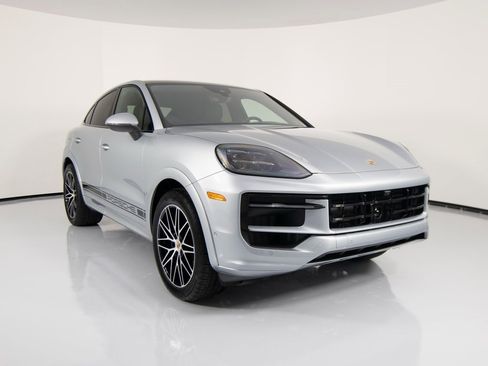 New 2026 Porsche Cayenne Coupe image 11