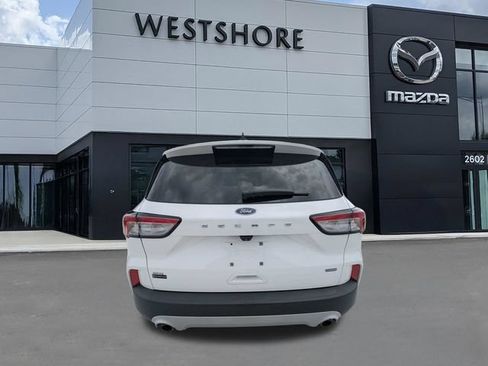 Used 2022 Ford Escape SE FWD image 4