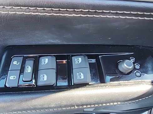 Used 2022 Jeep Wagoneer Series III image 29