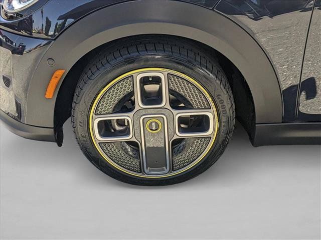 Used 2023 MINI Cooper SE FWD image 24