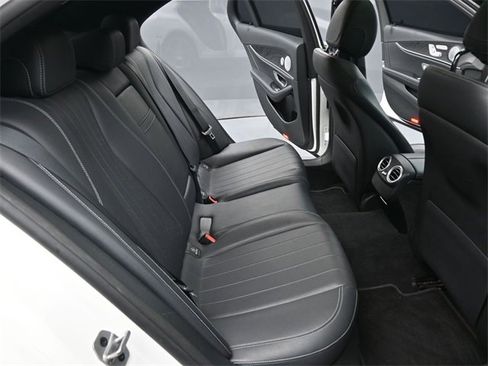 Used 2020 Mercedes-Benz E 350 Sedan image 27