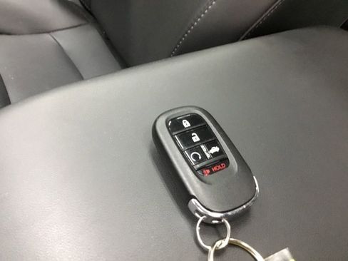 Used 2023 Honda Accord Touring image 9