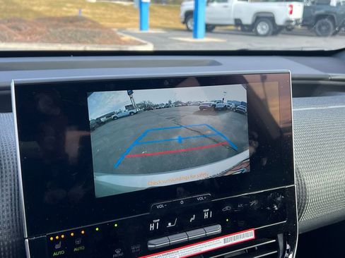 Used 2025 Toyota bZ4X AWD w/ Weather Package image 35