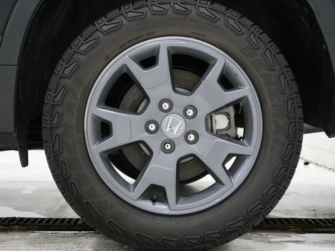 Used 2025 Honda Passport TrailSport image 10