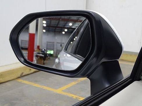 Used 2024 Toyota Corolla LE image 36