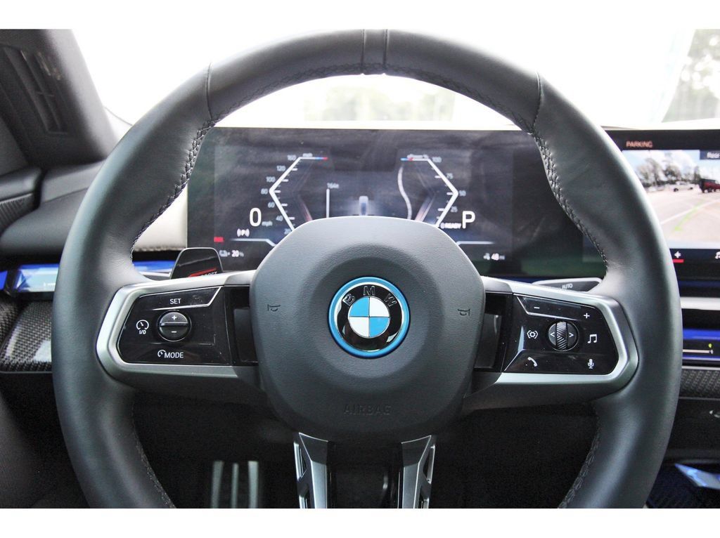 Used 2024 BMW i5 eDrive40i w/ M Sport Package RWD image 17