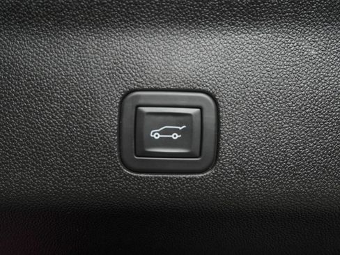 Used 2025 Cadillac Escalade Sport w/ Touring Package AWD/4WD image 13