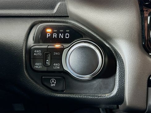 Used 2022 RAM 1500 Big Horn AWD/4WD image 24