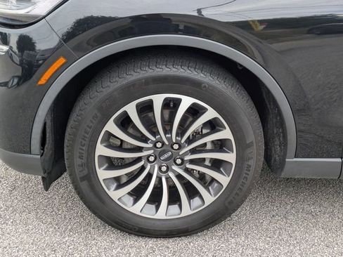 Used 2023 Lincoln Aviator Reserve AWD/4WD image 10