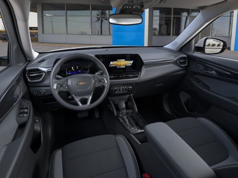 New 2026 Chevrolet TrailBlazer LT w/ Convenience Package FWD image 15