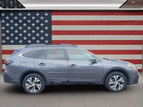 Used 2020 Subaru Outback Limited image 2