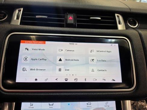 Used 2018 Land Rover Range Rover Sport HSE AWD/4WD image 18