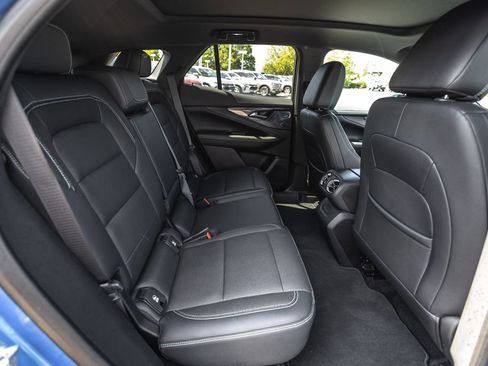 Used 2024 Chevrolet Blazer EV LT AWD/4WD image 31