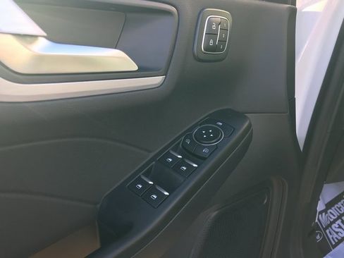 Used 2024 Ford Escape Platinum image 6