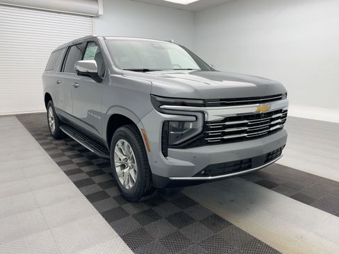 New 2026 Chevrolet Suburban Premier AWD/4WD image 7