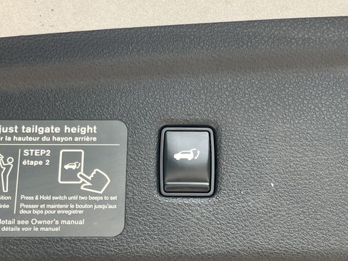 Used 2019 INFINITI QX50 Luxe w/ Navigation Package image 30