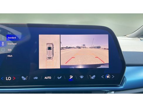 Used 2025 Chevrolet Equinox EV LT w/ Convenience Package AWD/4WD image 19