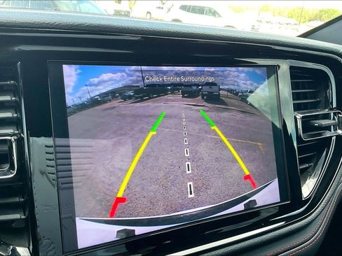 Used 2023 Dodge Durango GT image 13