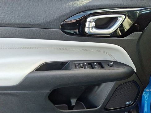 Used 2024 Jeep Compass Limited w/ Sun and Sound Group image 14