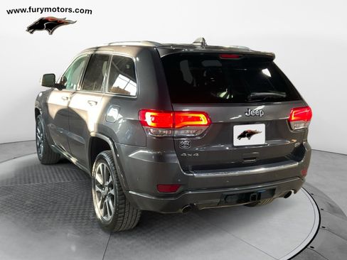 Used 2018 Jeep Grand Cherokee Overland w/ Jeep Active Safety Group image 5
