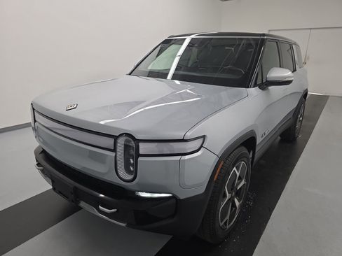 Used 2024 Rivian R1S Adventure AWD/4WD image 1