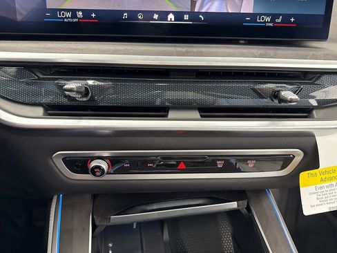 New 2026 BMW X5 xDrive50e image 33