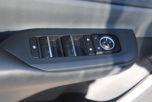 Used 2024 Toyota Prius XLE FWD image 11