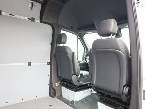 Used 2026 Mercedes-Benz Sprinter 2500 image 26