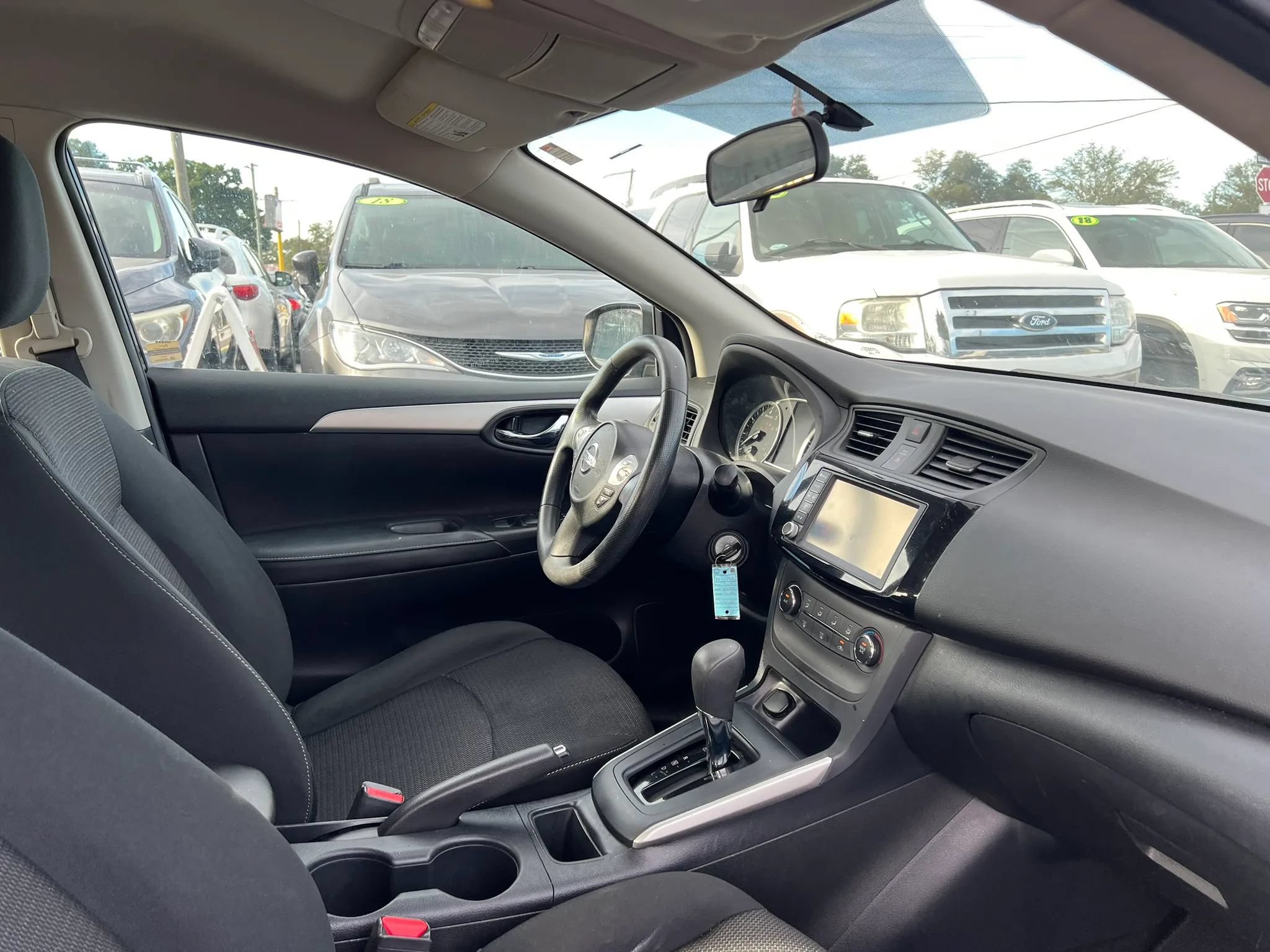 Used 2019 Nissan Sentra S w/ Appearance Package FWD image 17