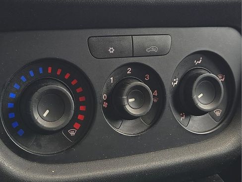 Used 2020 RAM ProMaster City Tradesman FWD image 14