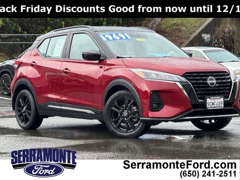 Used 2023 Nissan Kicks SR w/ SR Premium Package image 2