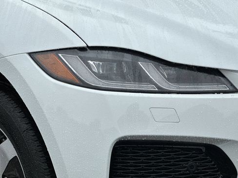 New 2025 Jaguar F-PACE R-Dynamic S AWD/4WD image 10